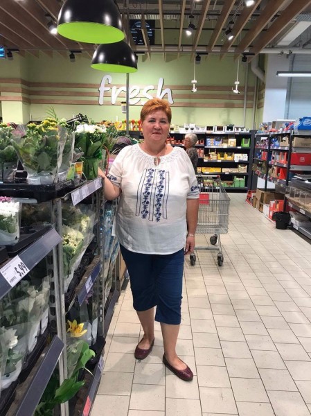 Fete care cauta barbat din valea lui mihai, matrimoniale in milisauti...