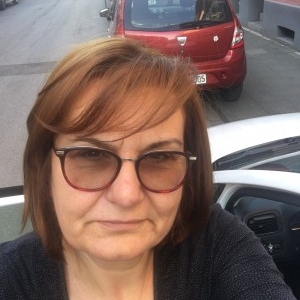 poza femeie singura