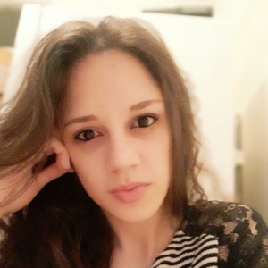 poza femeie singura