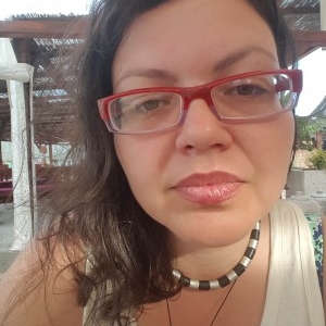 poza femeie singura