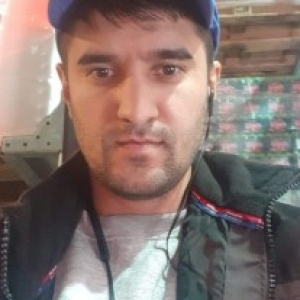 poza barbat singur