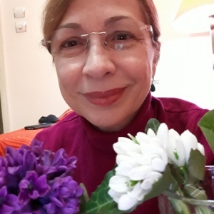 poza femeie singura