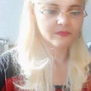 poza femeie singura