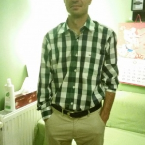 poza barbat singur