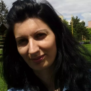 poza femeie singura