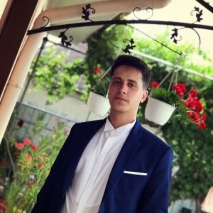 poza femeie singura